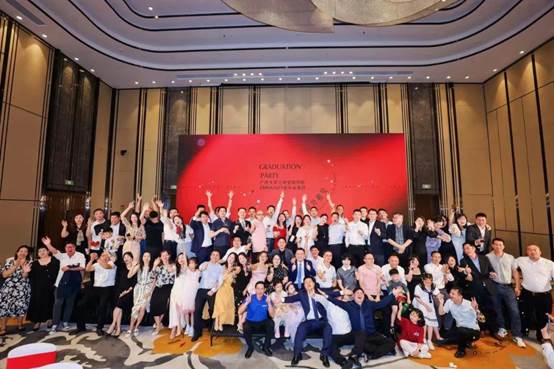 //808qianbao.net/__local/0/9B/F1/DC8E27E9FD4F210CBDDF96F1AAA_0C6B8D60_21B72.png